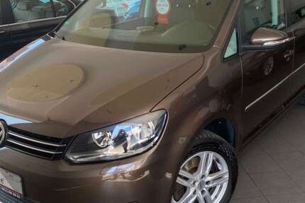 VW Touran 122.800 km 9.990 &euro; Laatzen 30880