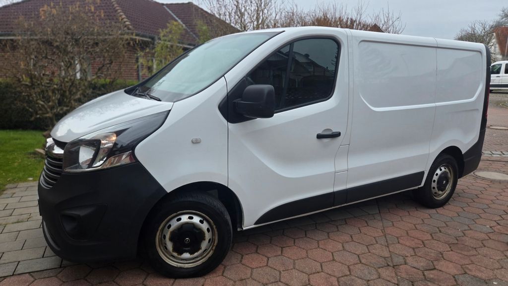 Opel Vivaro 187.900 km 9.282 &euro; Lübeck 23568
