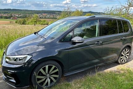 VW Touran 88.500 km 19.099 &euro; Mühlacker 75417