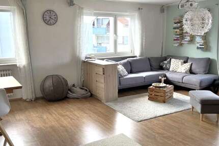 Wohnung Ditzingen Maurener Berg - 3 Zimmer, 91 m&sup2;, 990&euro; | Angebot:27081707