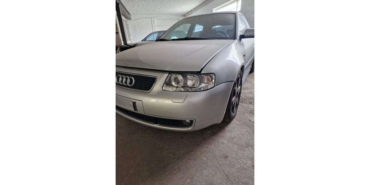 Audi S3 6.000 km 10.000 &euro; Schlalach 14822