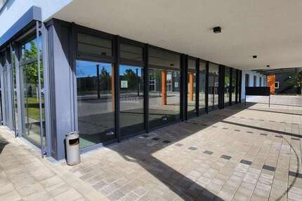 Einzelhandel in Augsburg 5.900 € 570 m²