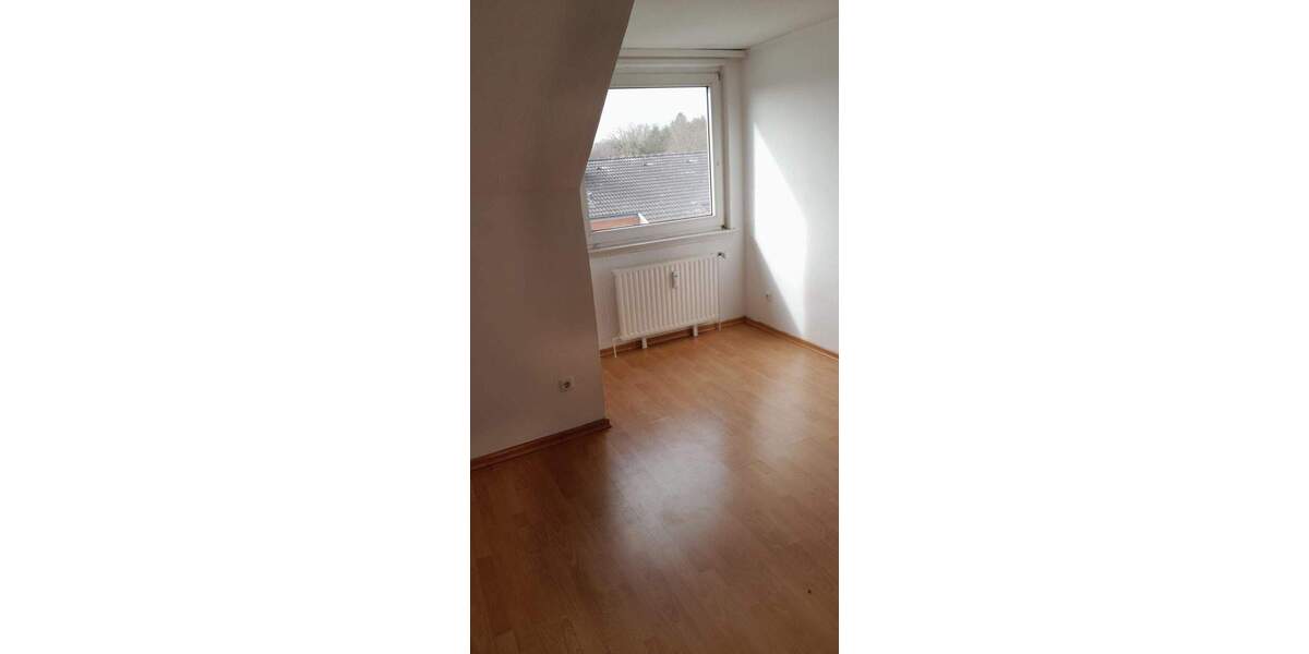 Etagenwohnung Dollern - 4 Zimmer, 85 m&sup2;, 890&euro; | Angebot:25878435