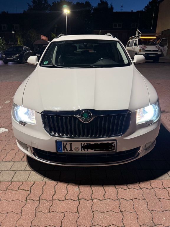 Skoda Superb 196.000 km 5.800 € Kiel 24159