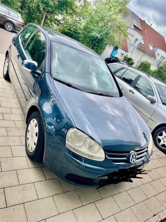 VW Golf 198.000 km 2.200 € Ellwangen 73479