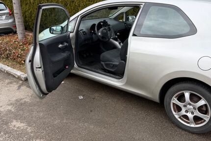 Toyota Auris 187.316 km 1.750 &euro; Villingen-Schwenningen 78054