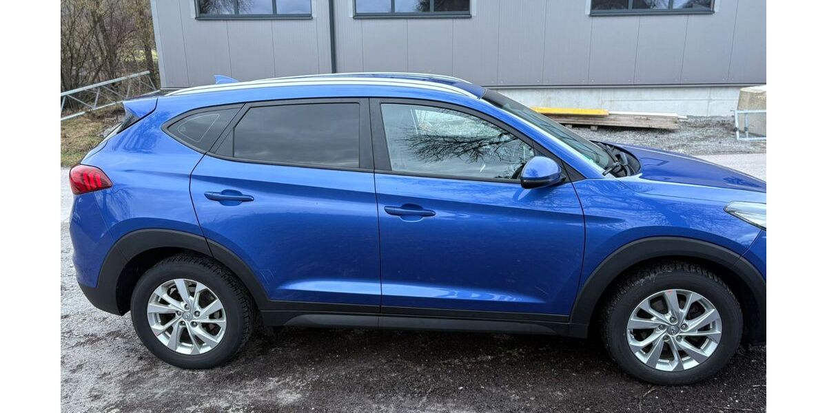 Hyundai TUCSON 76.000 km 18.500 &euro; Michelfeld 74545