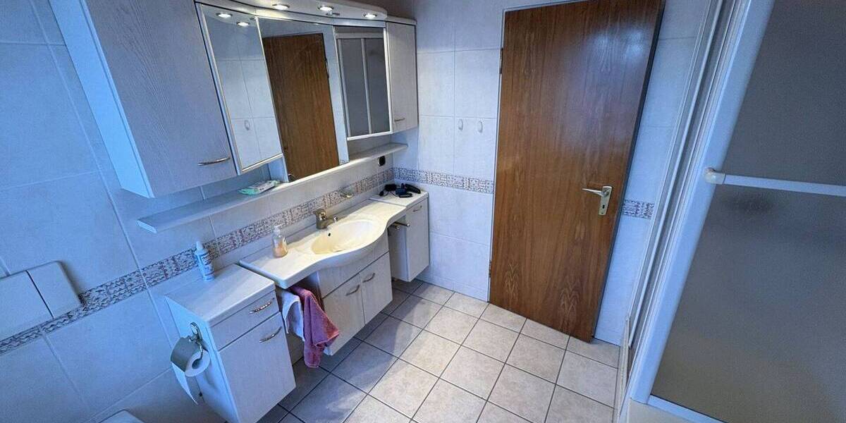 Einfamilienhaus Höxter Bruchhausen - 7 Zimmer, 200 m&sup2;, 220.000&euro; | Angebot:26903572