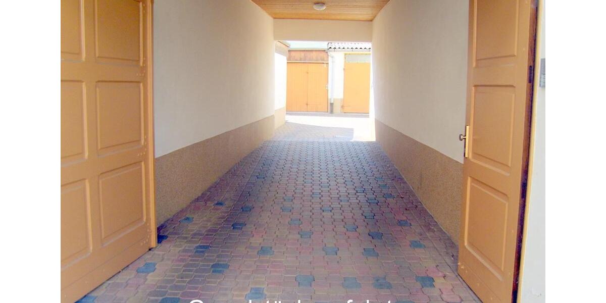 Dachgeschoßwohnung Torgau - 2 Zimmer, 52 m&sup2;, 410&euro; | Angebot:26495520