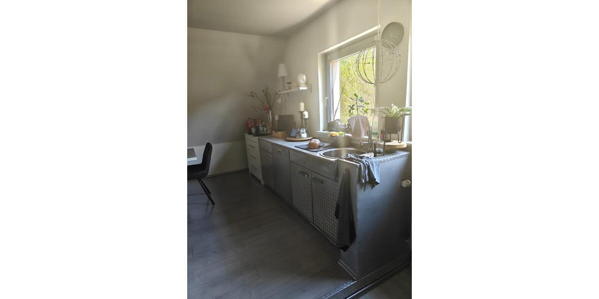 Dachgeschoßwohnung Kreuztal - 2.5 Zimmer, 68 m&sup2;, 139.000&euro; | Angebot:26266043