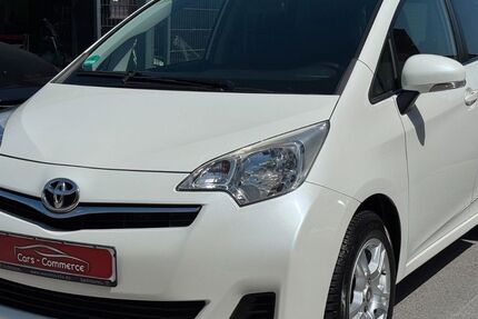 Toyota Verso-S 95.000 km 7.490 &euro; DORTMUND 44263