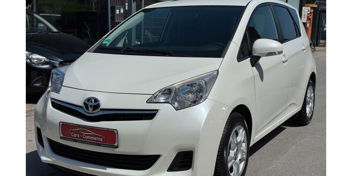 Toyota Verso-S 95.000 km 7.600 &euro; DORTMUND 44263
