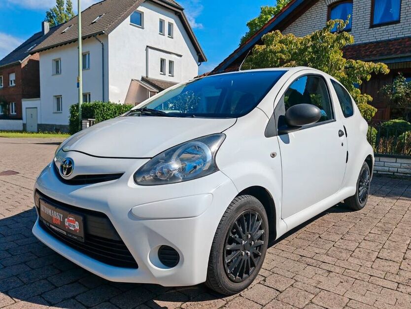 Aygo (X)