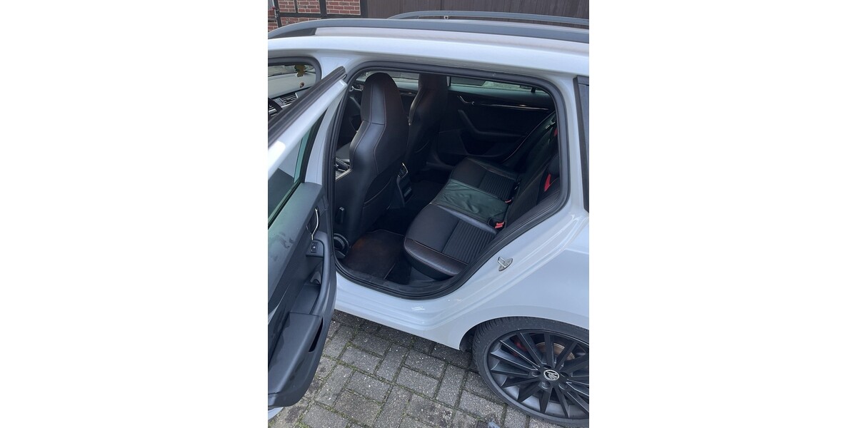 Skoda Oktavia 197.664 km 9.500 &euro; Schöppingen 48624