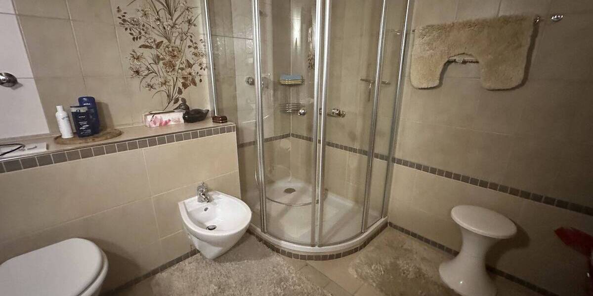 Mehrfamilienhaus, Wohnhaus Geilenkirchen - 6 Zimmer, 159 m&sup2;, 298.000&euro; | Angebot:25777058