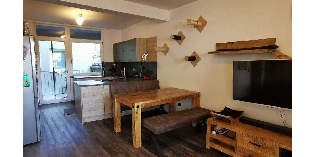 Modern & historisch! Kernsaniertes Stadthaus mit 5 Wohnungen 1 zimmer