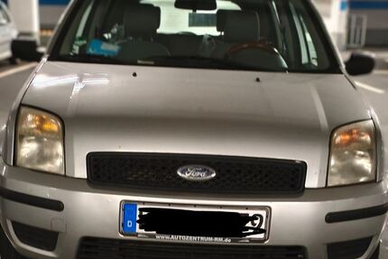Ford Fusion 148.000 km 650 &euro; Freiburg 79106