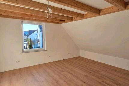 Lichtdurchflutete Wohnung zu vermieten 4 zimmer