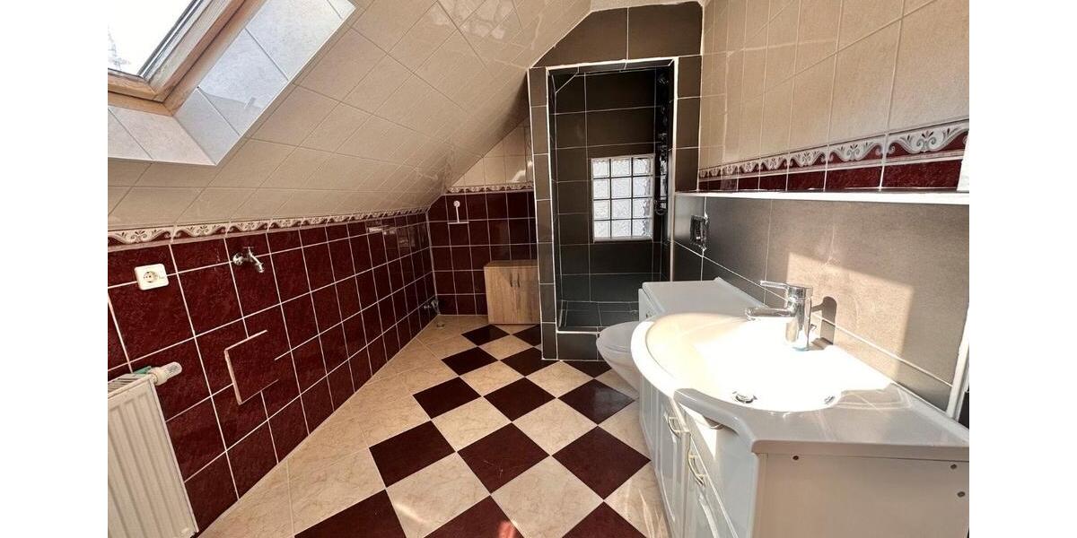 Einfamilienhaus Stadthagen - 7 Zimmer, 190 m&sup2;, 259.000&euro; | Angebot:26967283
