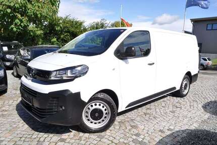 Opel Vivaro 8.000 km 23.980 &euro; Ahrensboek 23623