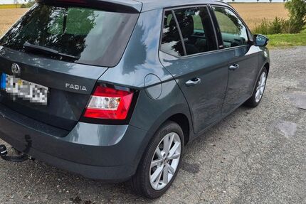 Skoda Fabia 111.543 km 8.800 &euro; Droyßig 06722