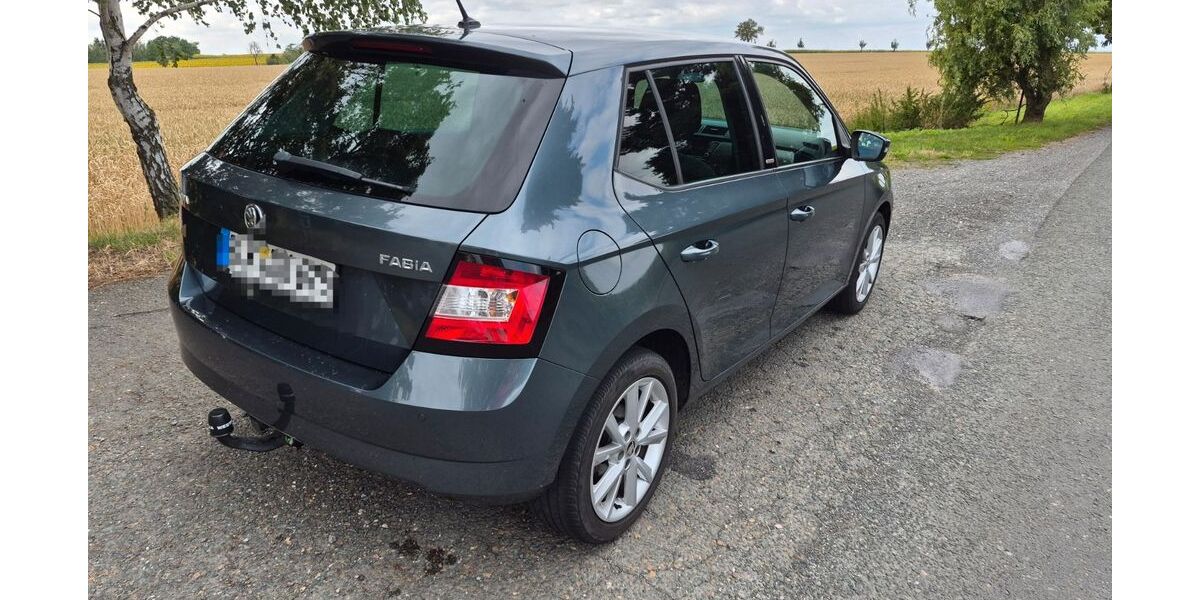Skoda Fabia 111.543 km 8.800 &euro; Droyßig 06722