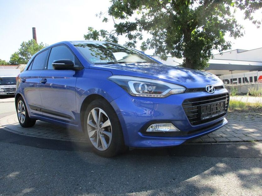 i20