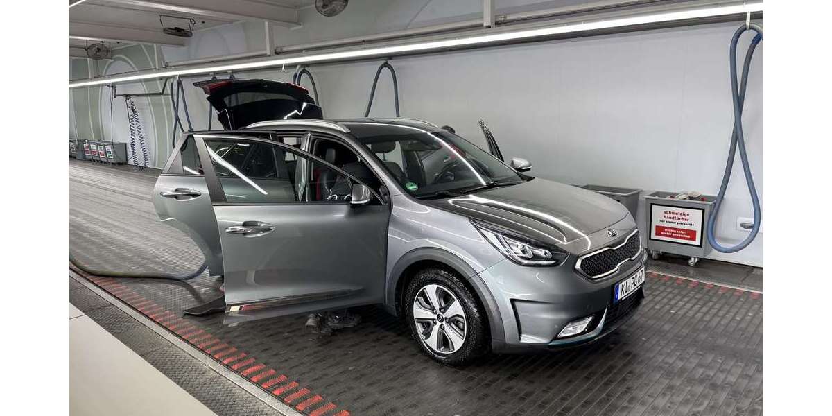 Kia Niro 67.200 km 14.850 &euro; kiel 24113