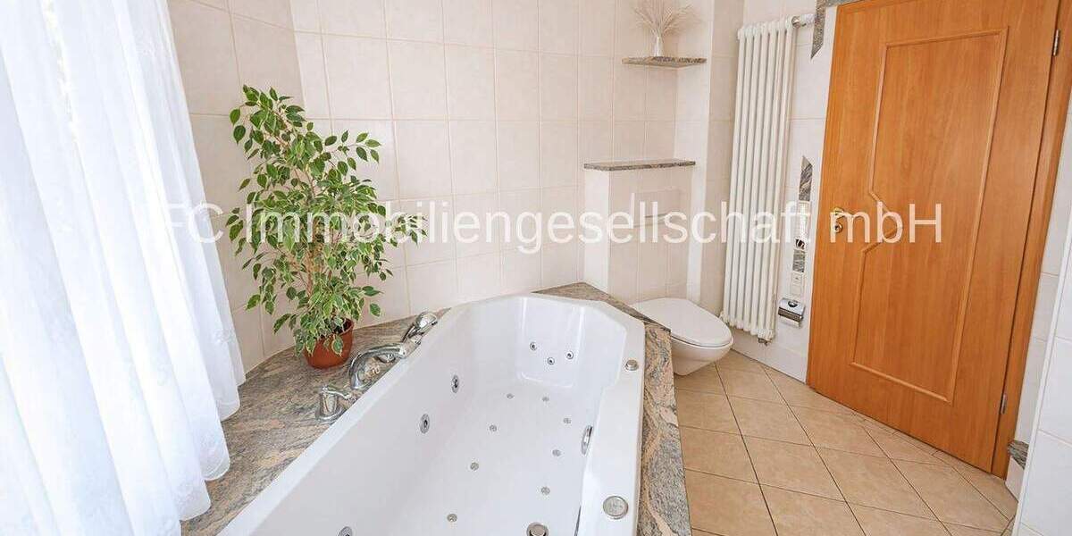 Bungalow Gräfenhainichen - 4 Zimmer, 139 m&sup2;, 385.000&euro; | Angebot:25822462