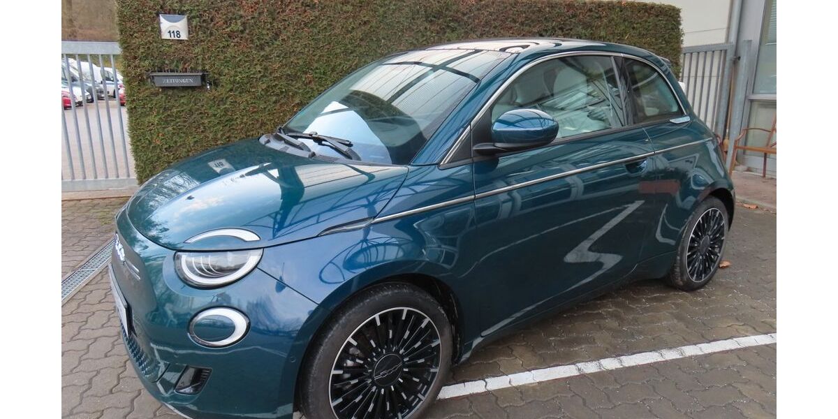 Fiat 500e 24.305 km 20.890 &euro; Mühlacker 75417