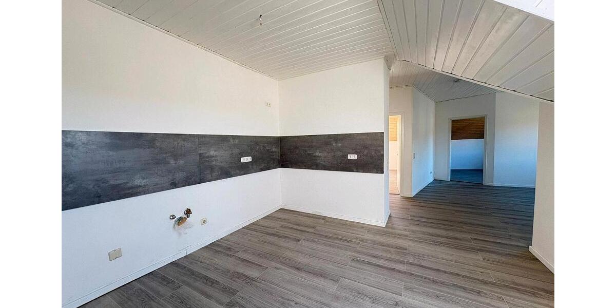 Dachgeschoßwohnung Wächtersbach - 4 Zimmer, 80 m&sup2;, 825&euro; | Angebot:26383958
