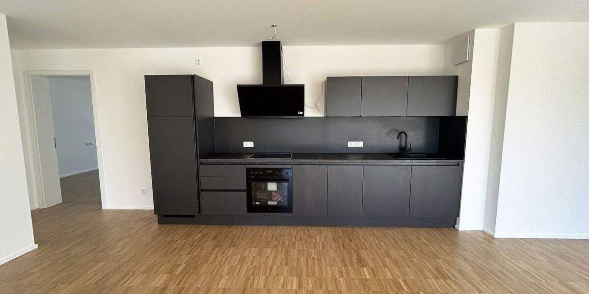 Etagenwohnung Stuttgart Untertürkheim - 5 Zimmer, 120 m&sup2;, 2.190&euro; | Angebot:25371387