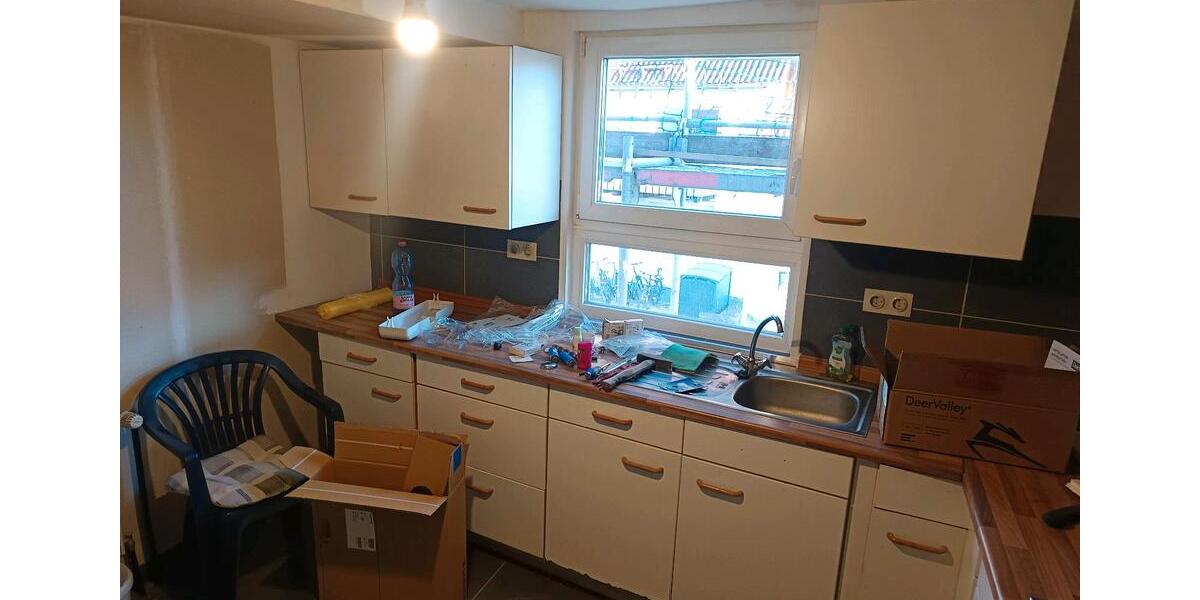 4 Zimmer Altbau ca 80 m² 4 zimmer