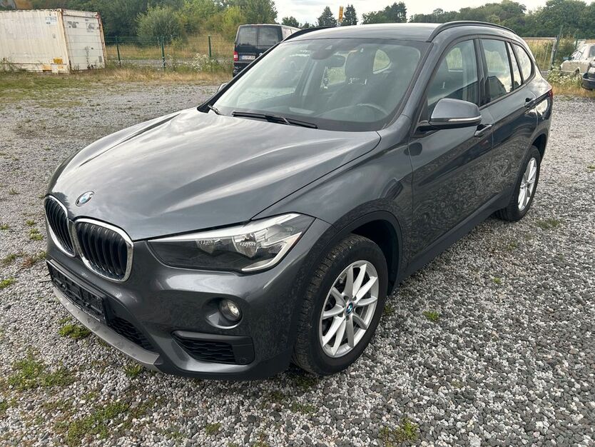 BMW X1 137.000 km 17.000 € Linden 35440