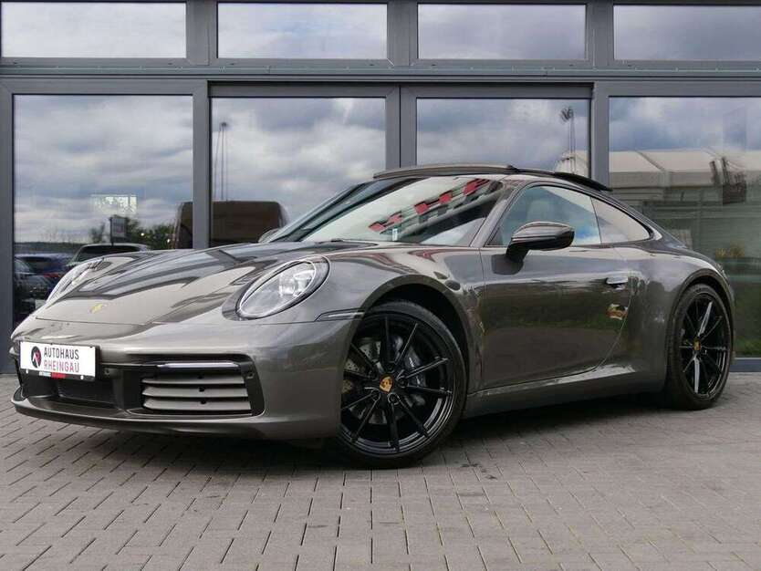 911