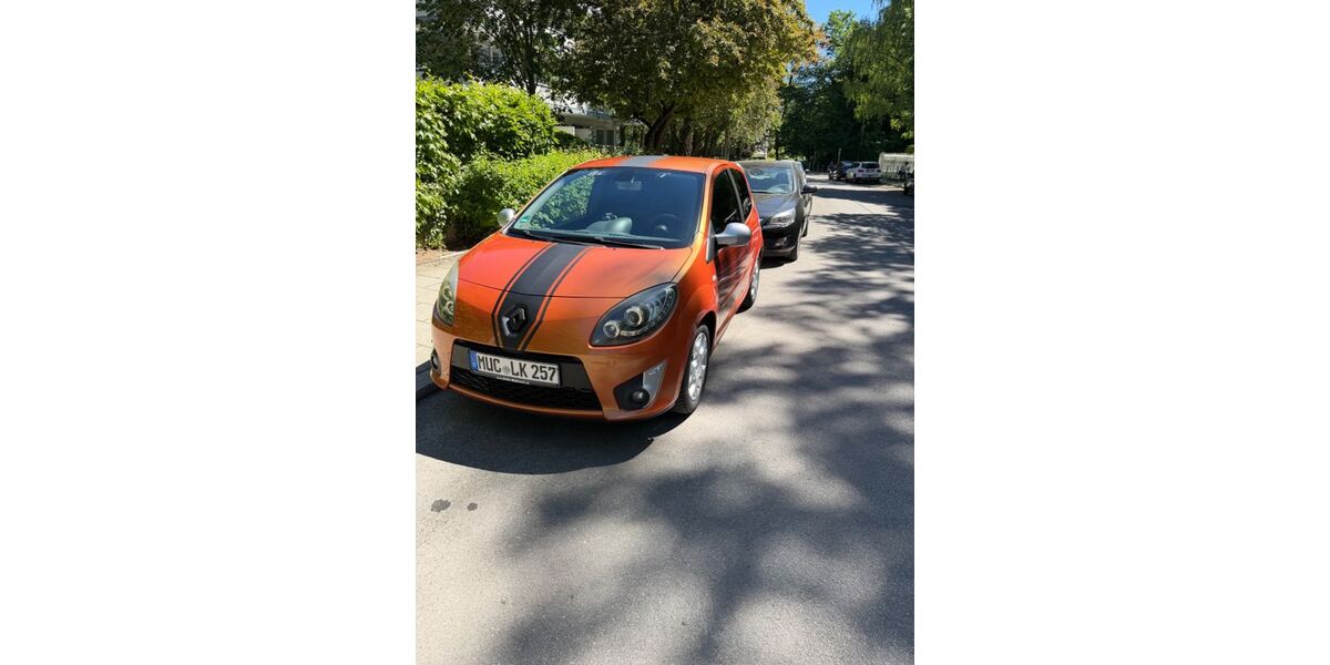 Renault Twingo 186.000 km 1.699 &euro; München 81927