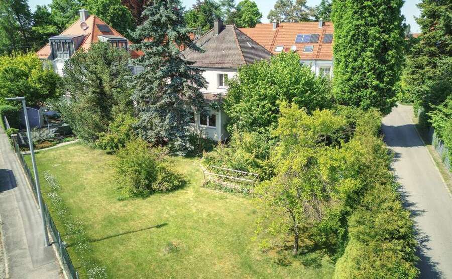 Haus zum Kaufen in Neusäß 695.000 € 161.19 m²