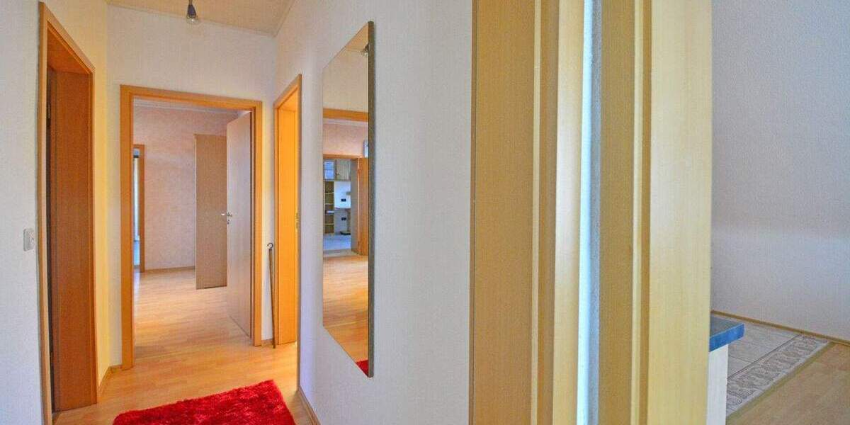 Mehrfamilienhaus, Wohnhaus Hofgeismar / Hombressen Hombressen - 9 Zimmer, 245 m&sup2;, 330.000&euro; | Angebot:25735154