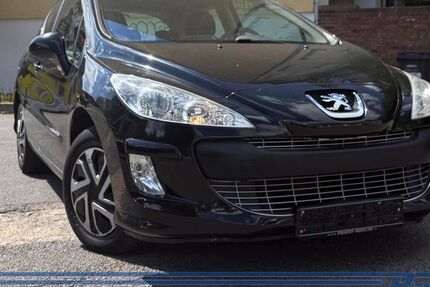 Peugeot 308 103.819 km 3.490 &euro; Berlin - Pankow 13187