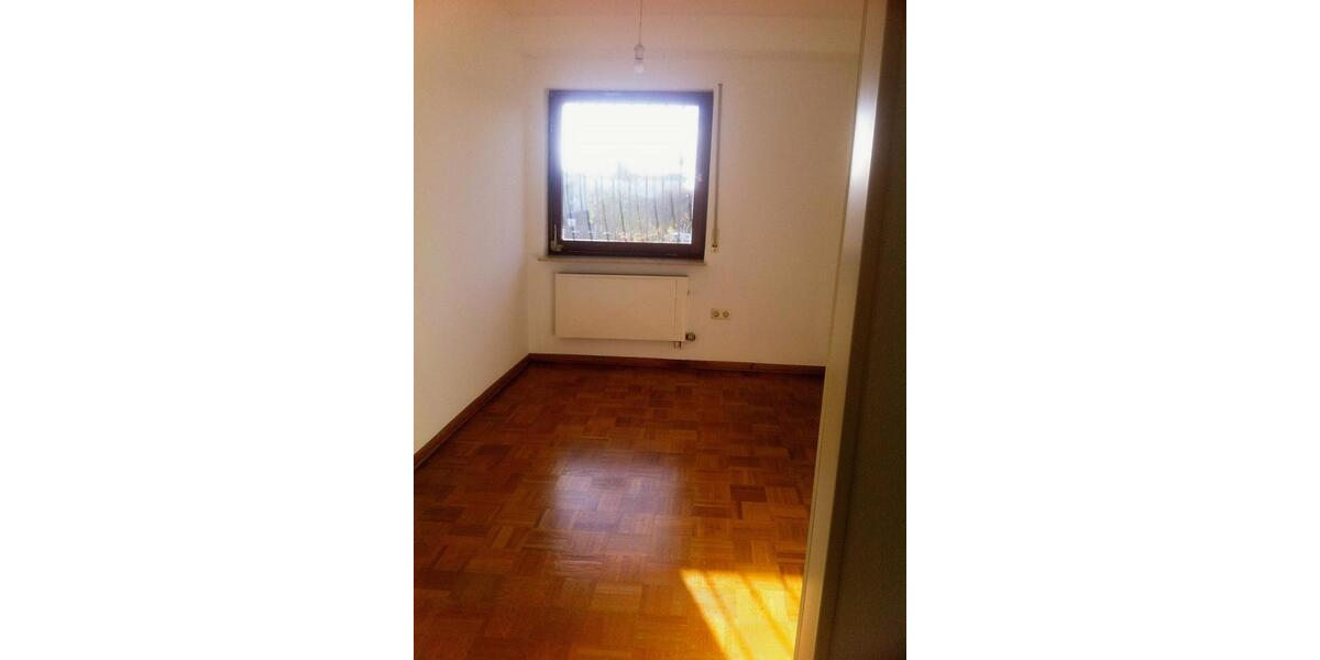 Erdgeschoßwohnung Geisenheim - 3 Zimmer, 75 m&sup2;, 820&euro; | Angebot:25054311