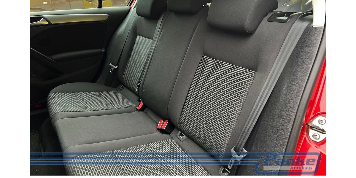 VW Golf Trendline 1.4*2Hand*8Reifen*Klima*Zahnriem 157.606 km 4.990 € Berlin 13187