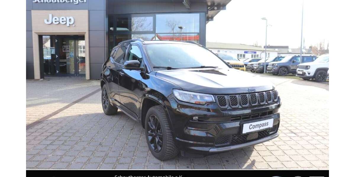 Jeep Compass 68.000 km 27.990 &euro; Potsdam 14482
