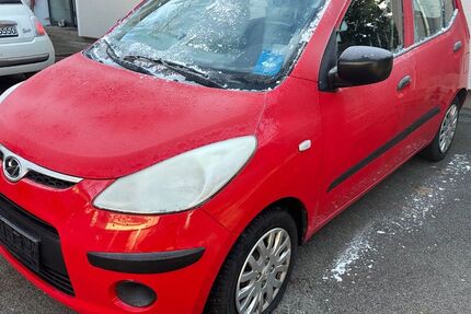 Hyundai i10 127.000 km 999 € München 81829