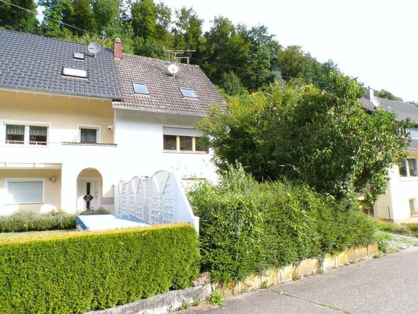 Haus zum Kaufen in Unterreichenbach 299.000 € 90.57 m²