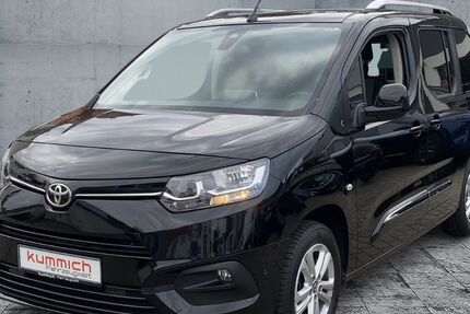 Toyota Proace City (Verso) 91.087 km 17.490 &euro; Nürnberg 90429