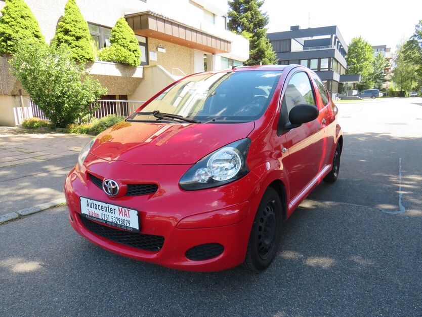 Toyota Aygo (X) 205.000 km 1.750 € Fellbach 70736