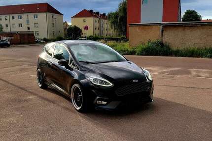 Ford Fiesta 114.492 km 13.000 &euro; Bernburg (Saale) 06406