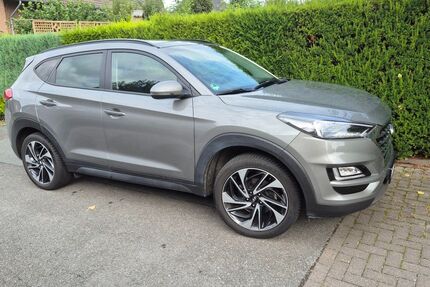 Hyundai TUCSON 43.230 km 19.100 &euro; Altenbeken 33184