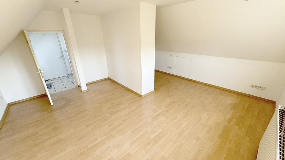 PendlerWohnung in ruhiger Lage am Stadtrand. Singleküche möglich!