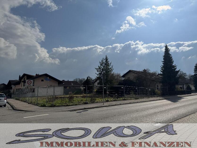 Großzügiges Baugrundstück für Mehrfamilienhaus mit genehmigten Bauplan in Ingolstadt - Südwest - Ein Objekt von SOWA Immobilien & Finanzen Ihrem Immobilienprofi vor Ort zimmer